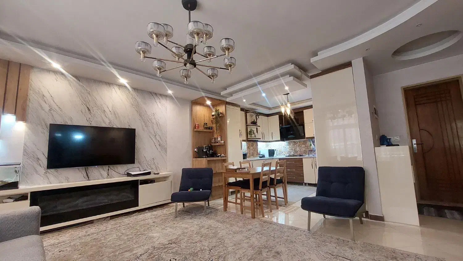 ۹۰ متر جنوبی خوشنقشه/۲ خواب/مناسب زوج/آماده سکونت|فروش آپارتمان|اصفهان, خانه اصفهان|دیوار