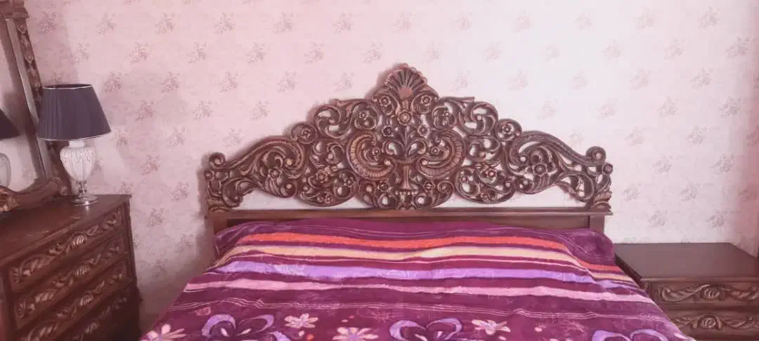 تخت خواب دو نفره چوب|تخت و سرویس خواب|رودهن, |دیوار