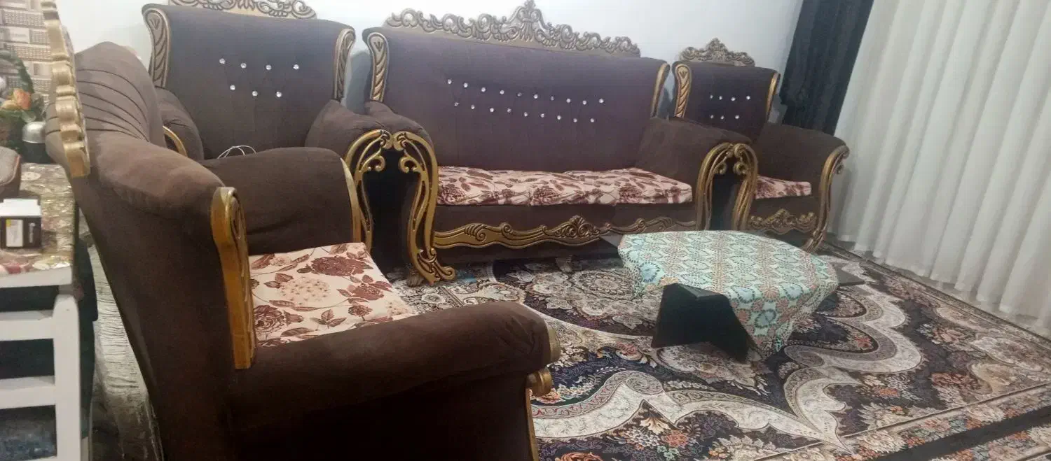 مبل ۷ نفره تمیز|مبلمان خانگی و میز عسلی|اهواز, کارون|دیوار