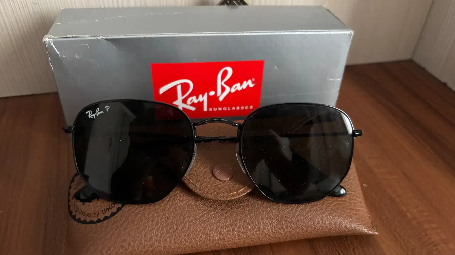 عینک rayban اصل همراه با شناسنامه|زیورآلات و اکسسوری|تهران, مرزداران|دیوار