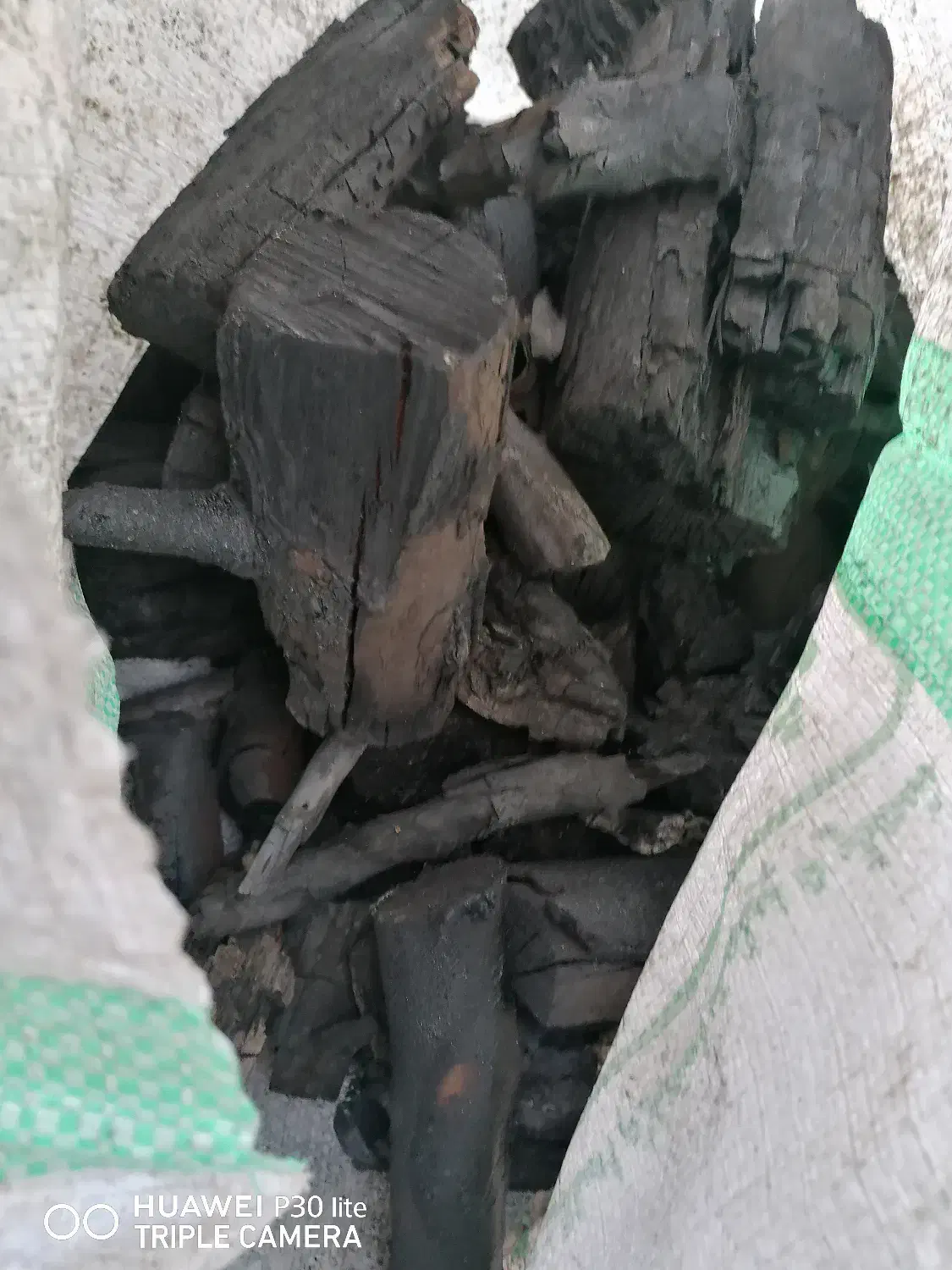 ذغال کبابی با چوب مرکبات و توسکا|عمده‌فروشی|لاهیجان, شهرک سلمان فارسی|دیوار