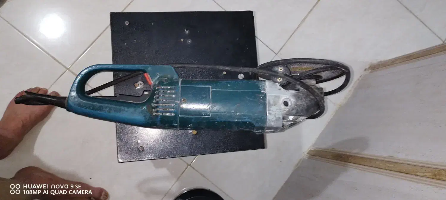 سنگ فرز بزرگ بوش|ابزارآلات|چهارباغ, |دیوار