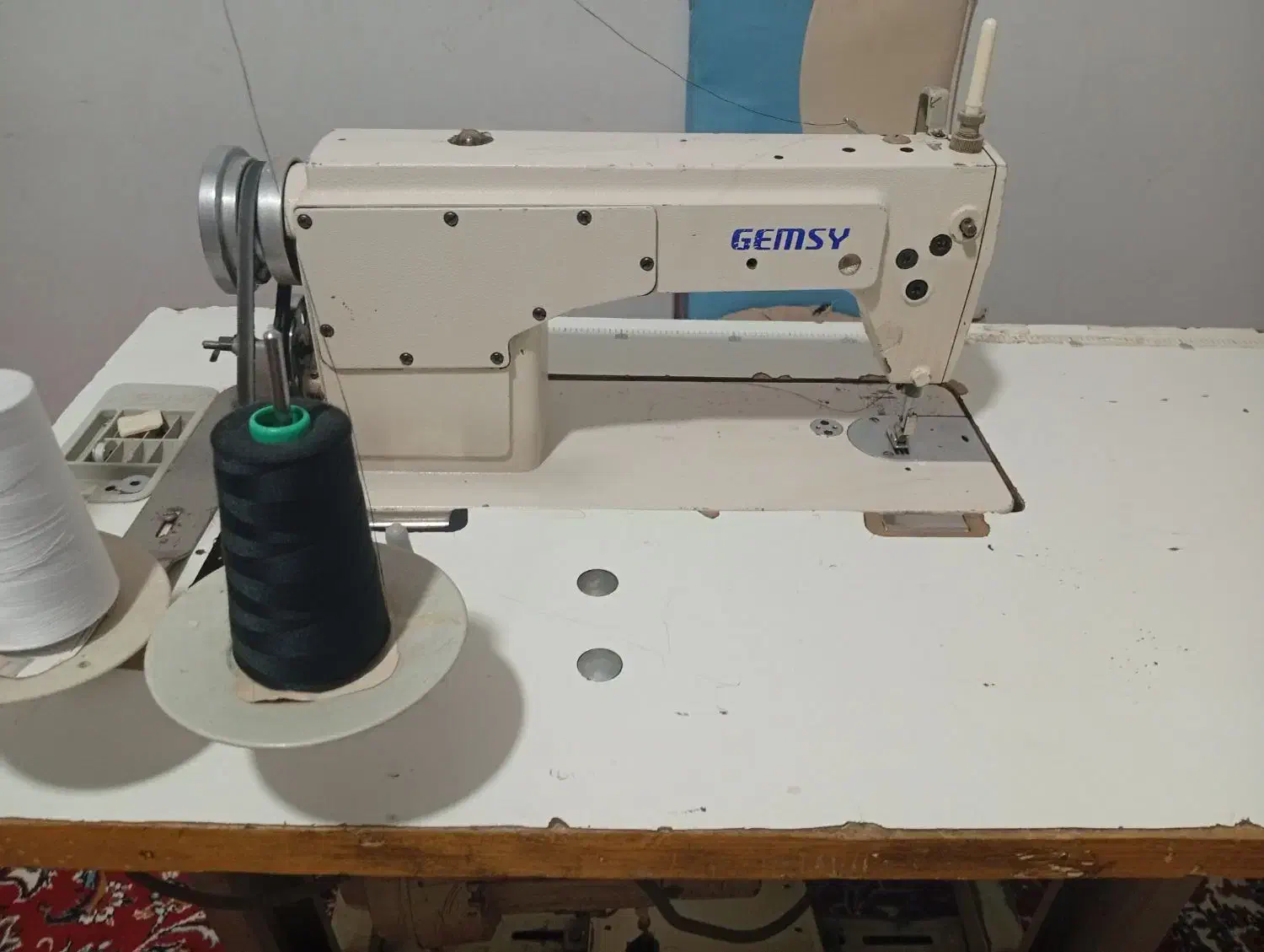 چرخ خیاطی|چرخ خیاطی و ریسندگی|شیروان (لرستان), |دیوار