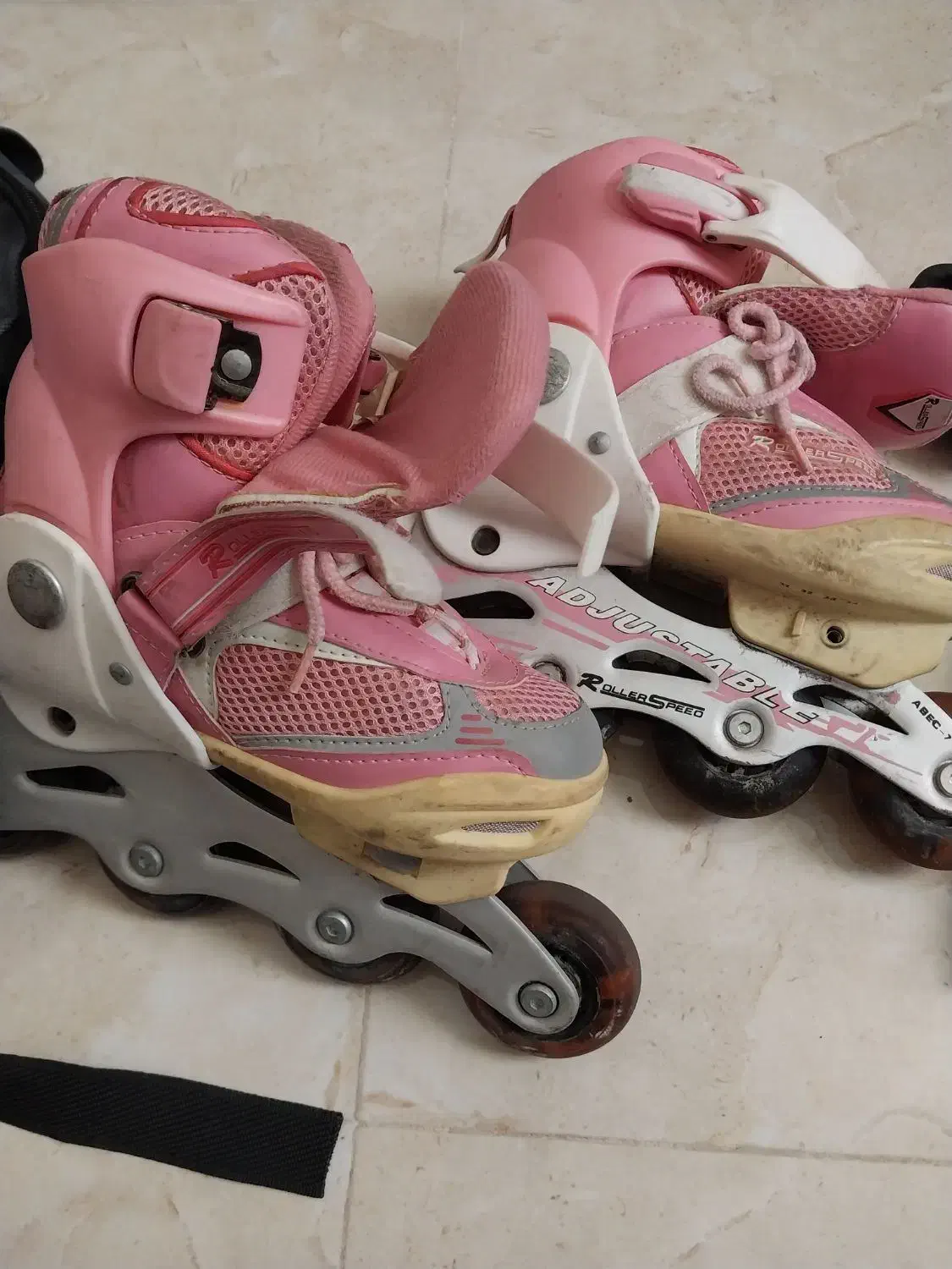 اسکیت دخترانه|دوچرخه، اسکیت، اسکوتر|پرند, فاز ۳|دیوار