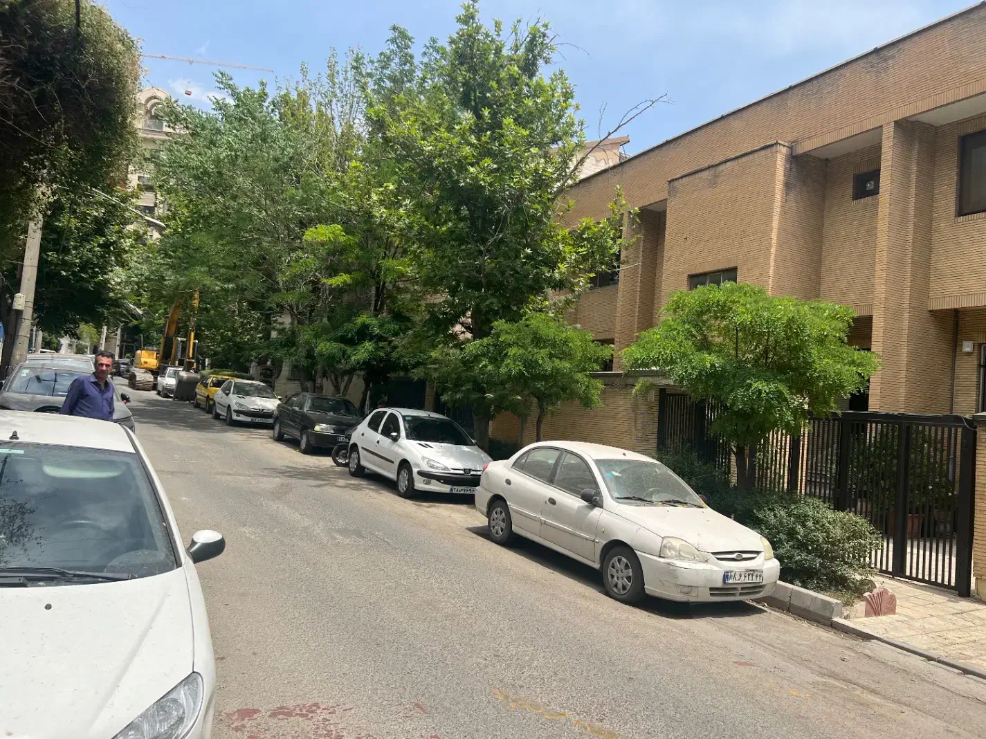 زعفرانیهm۷۰۰مترزمین99۰متر بنا در ۶ واحد مستغلاتی|اجارهٔ خانه و ویلا|تهران, زعفرانیه|دیوار