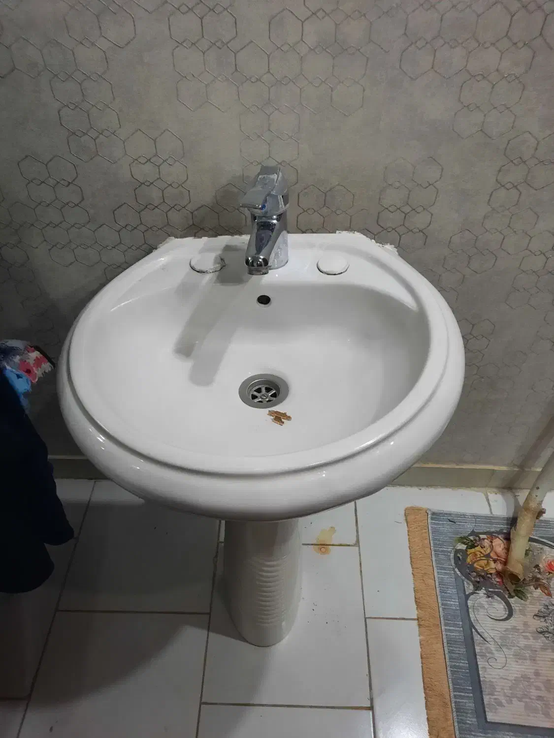 روشویی سرویس بهداشتی و آینه سرویس بهداشتی|لوازم سرویس بهداشتی|ملایر, |دیوار