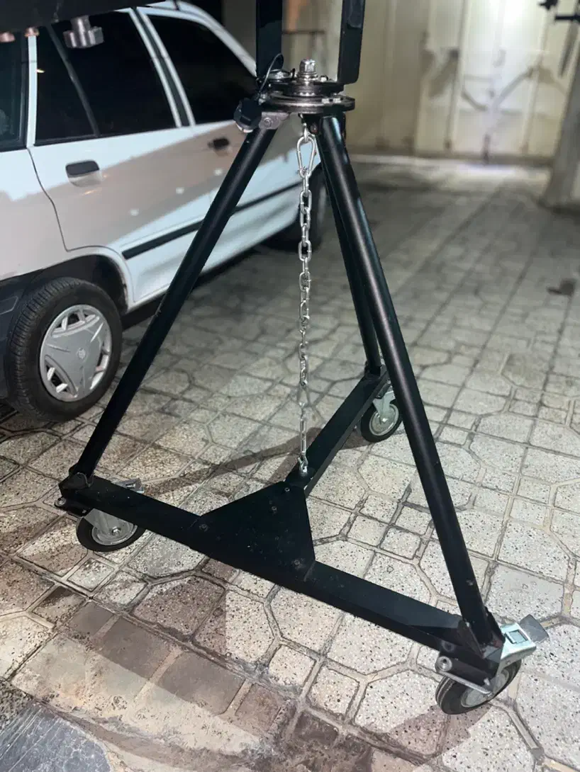 کرین فیلمبرداری|دوربین عکاسی و فیلم‌برداری|شیراز, شهدای شهرک سعدی|دیوار