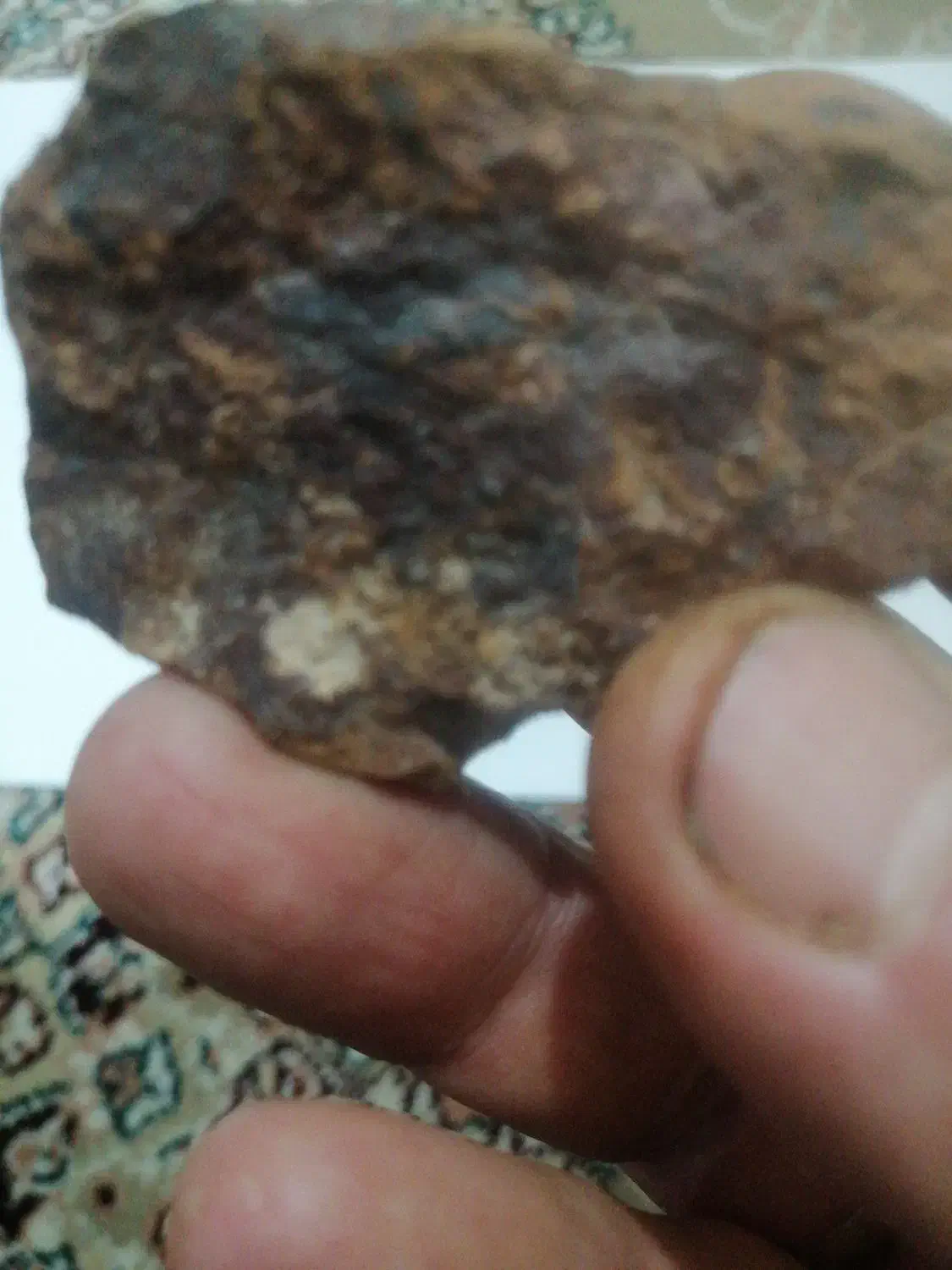 یادگاری|جواهرات|کاشان, فین کوچک|دیوار