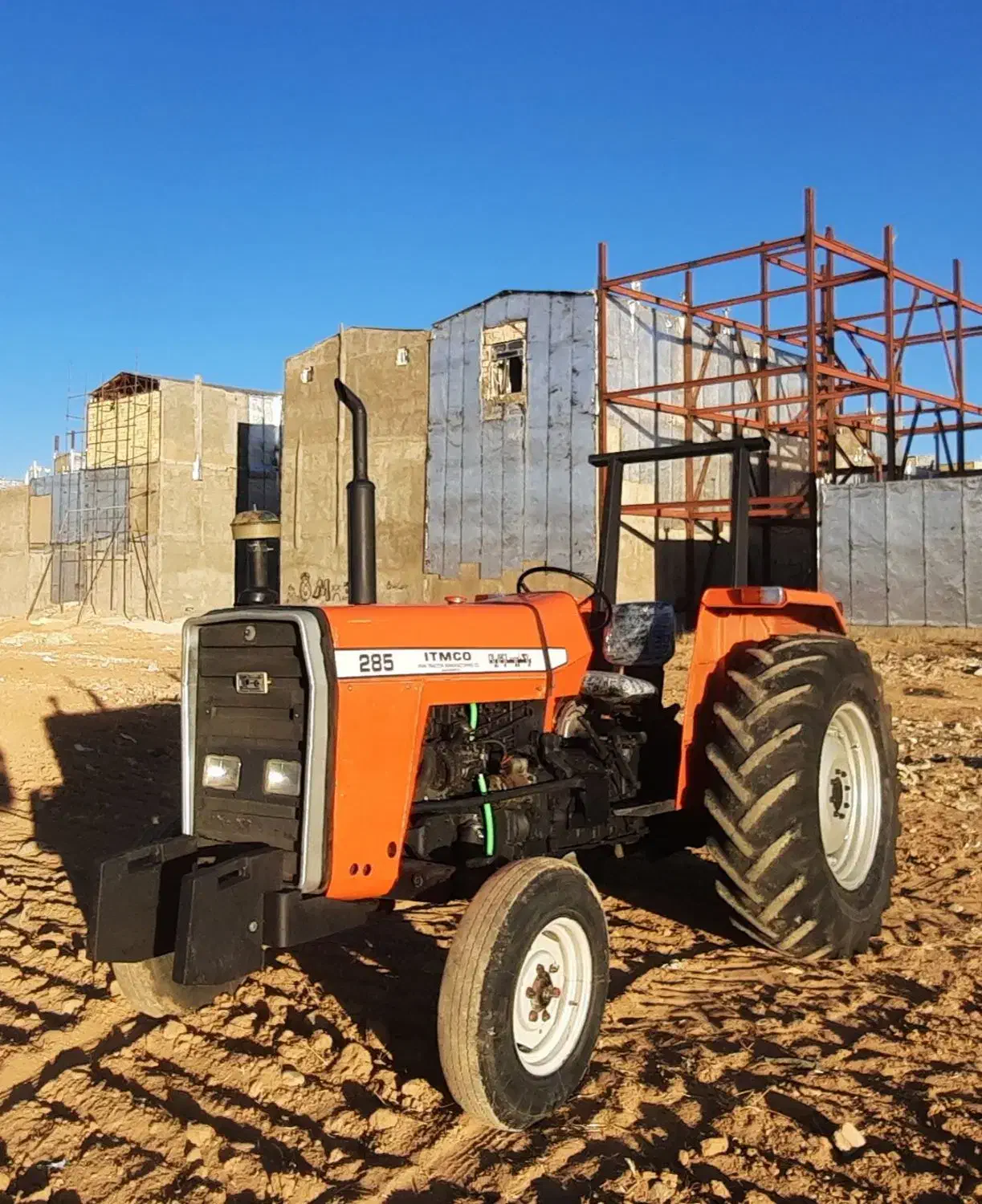 تراکتور فرگوسن مدل ۸۵|خودرو سنگین|اصفهان, عباسآباد|دیوار