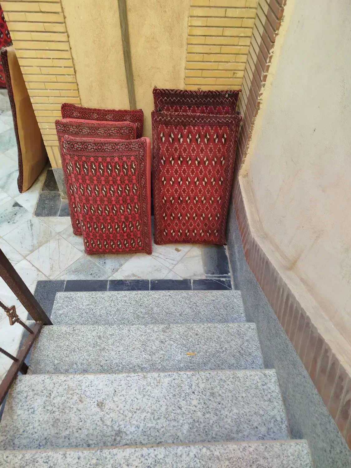 پشتی|پشتی|زاهدان, |دیوار