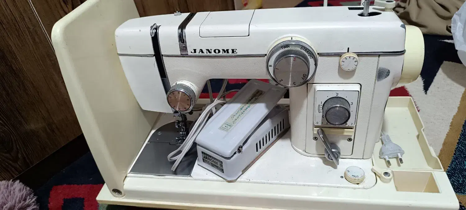 چرخ ژانومه 802|چرخ خیاطی و ریسندگی|یاسوج, |دیوار