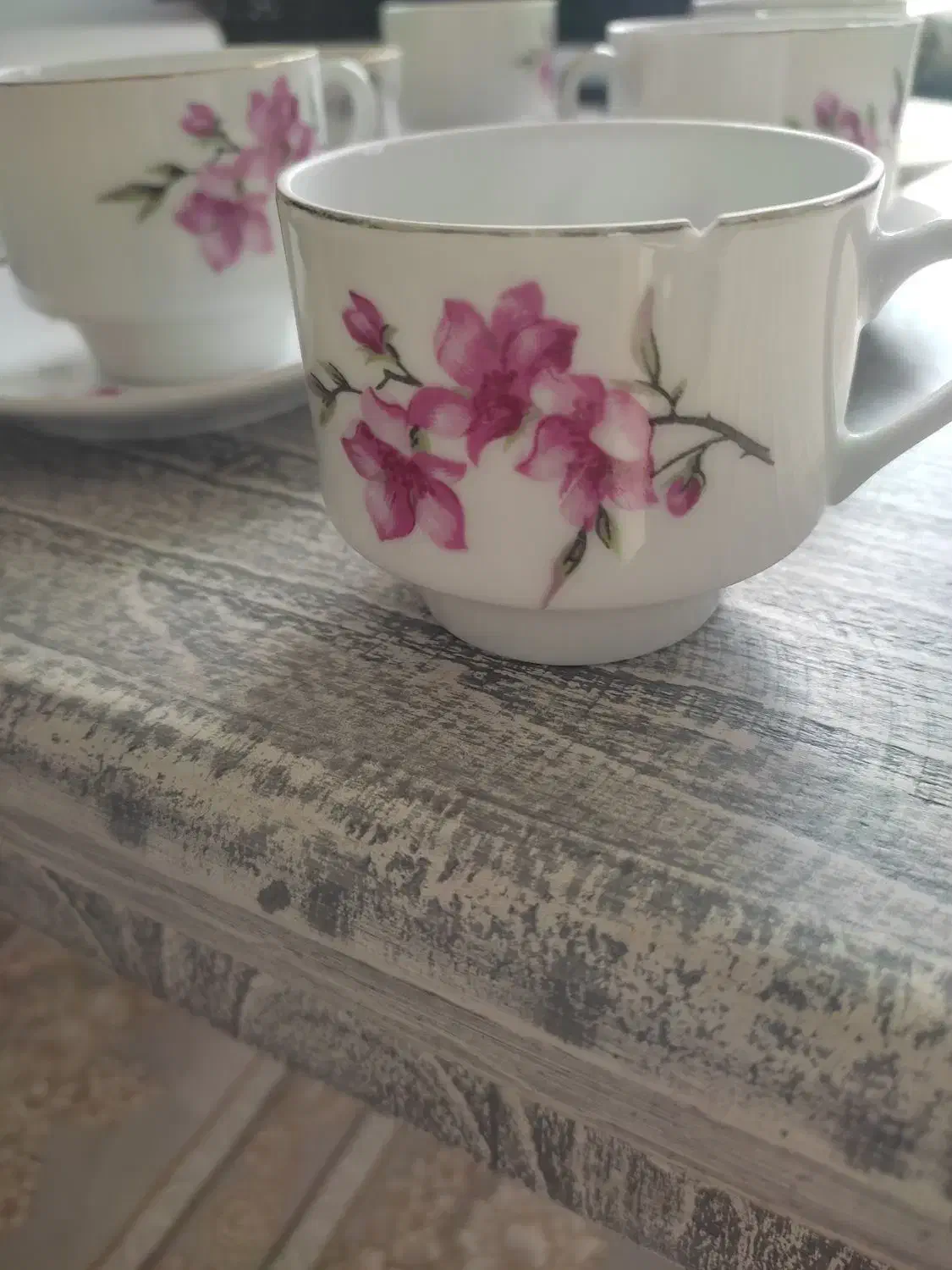 یه دست چای خوری|ظروف سرو و پذیرایی|چهارباغ, |دیوار