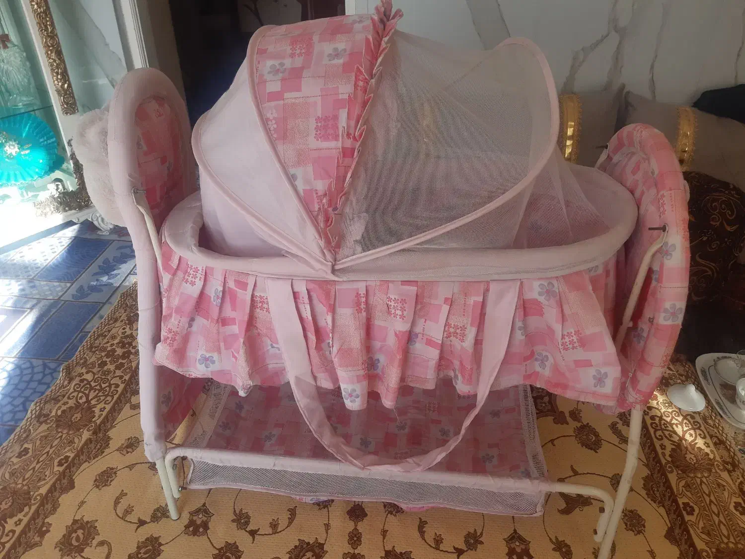 شابوی|تخت و صندلی بچه|ارومیه, |دیوار