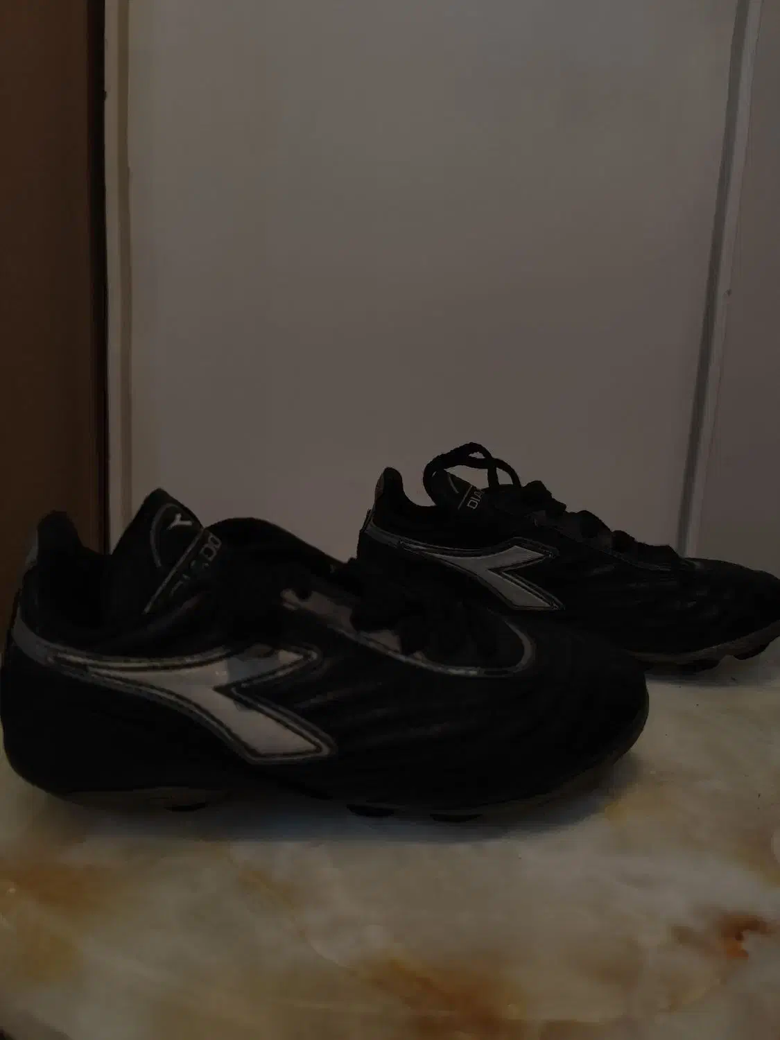 سایز 33استوک چمن خارجی|کفش و لباس بچه|تهران, تهرانسر غربی|دیوار