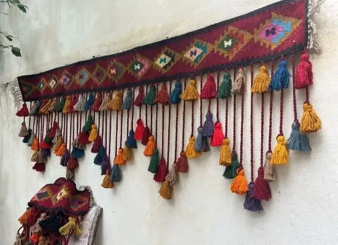 آویز پرده و گلیم سنتی دستباف|گلیم، جاجیم، گبه|کرمانشاه, |دیوار