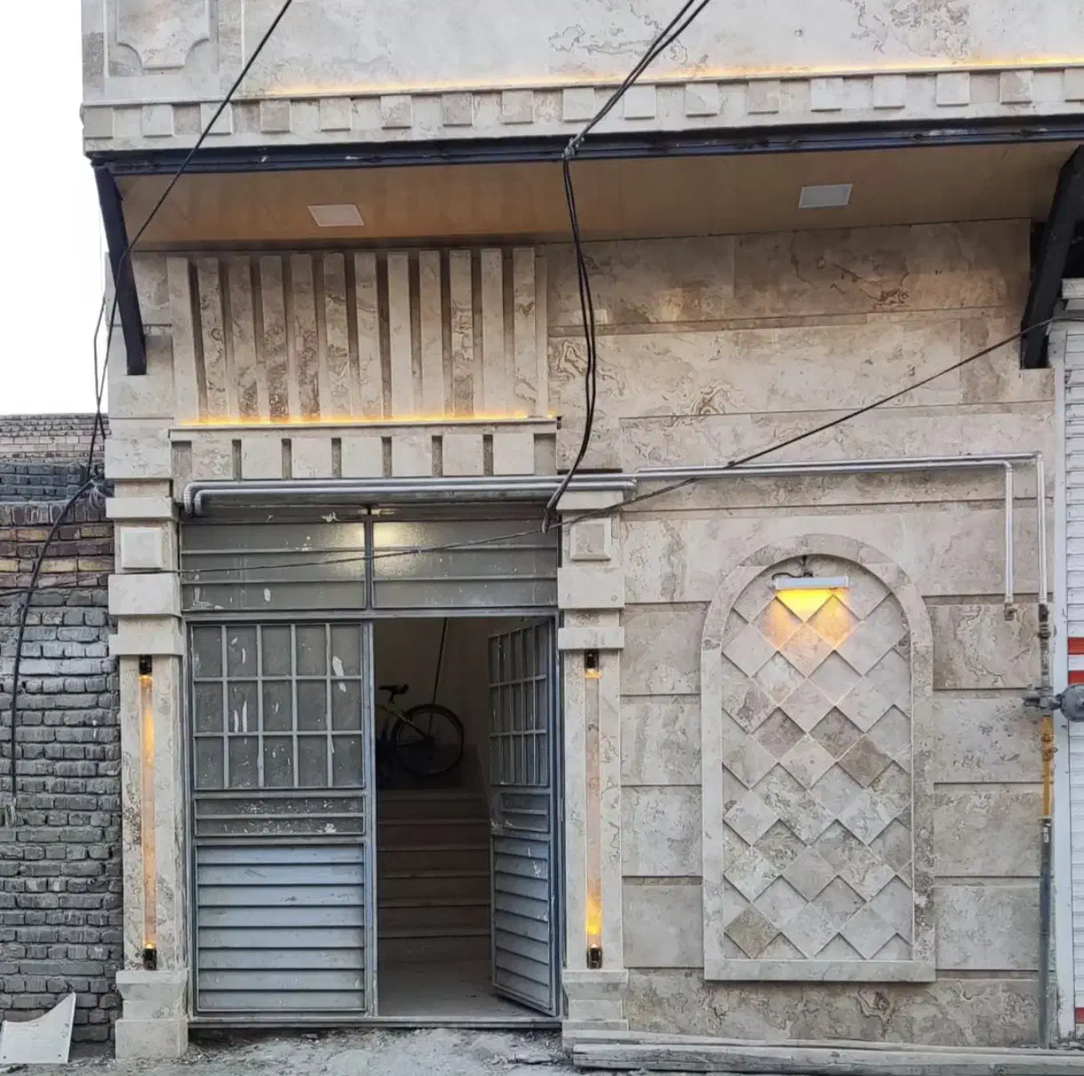 کاشی کاری . سنگ کاری . موزاییک . نما|خدمات پیشه و مهارت|ارومیه, |دیوار