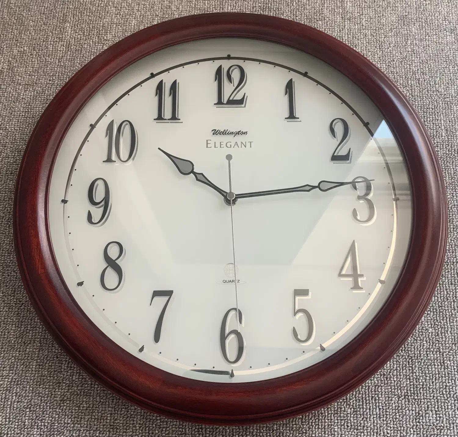 ساعت دیواری برند wellington با بدنهی چوبی|ساعت دیواری و تزئینی|مشهد, آزادشهر|دیوار