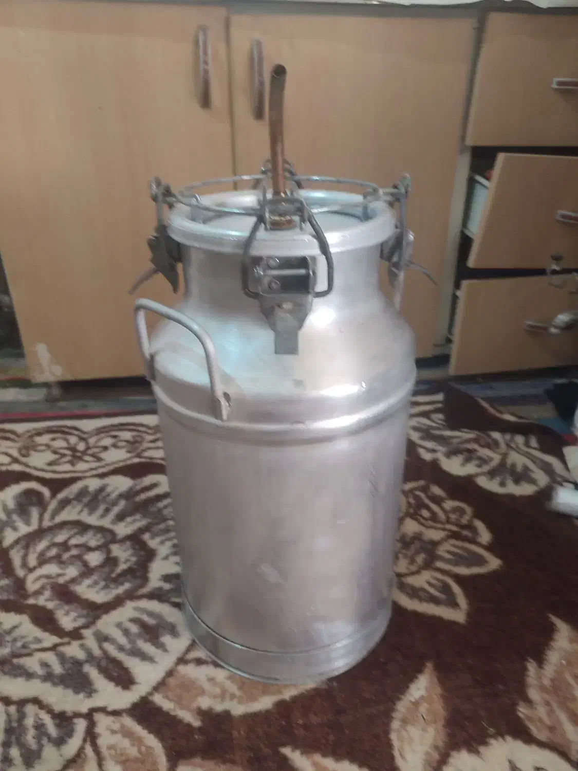 گلاب گیر نی گازان|ظروف پخت‌وپز|تبریز, |دیوار