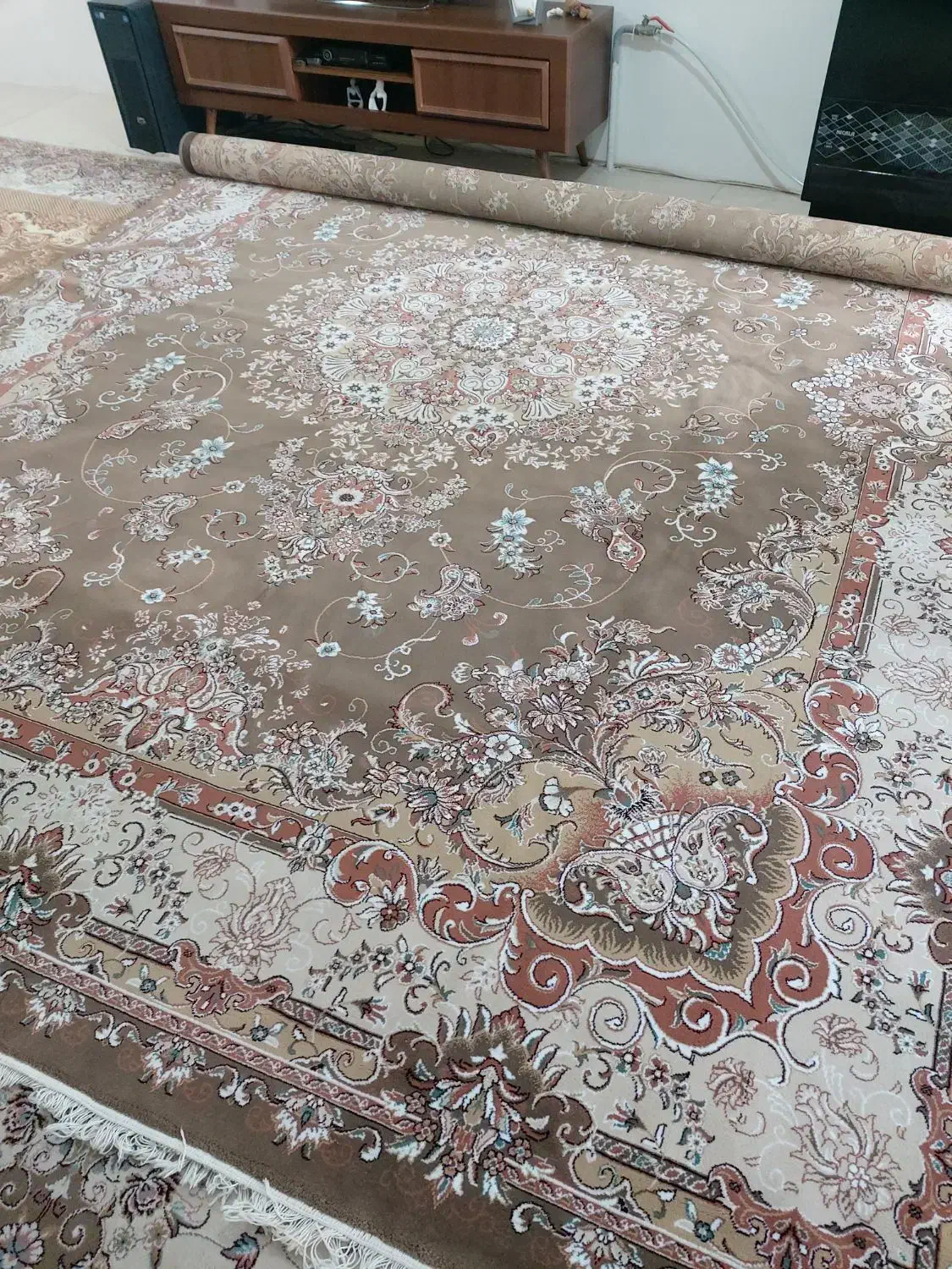 فرش ۱۲ متری|فرش|کرمانشاه, |دیوار