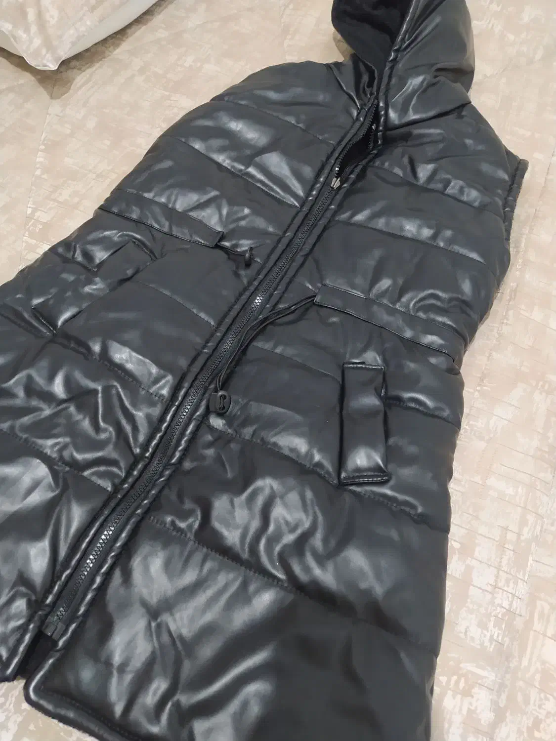 پافر چرم|لباس|زاهدان, |دیوار