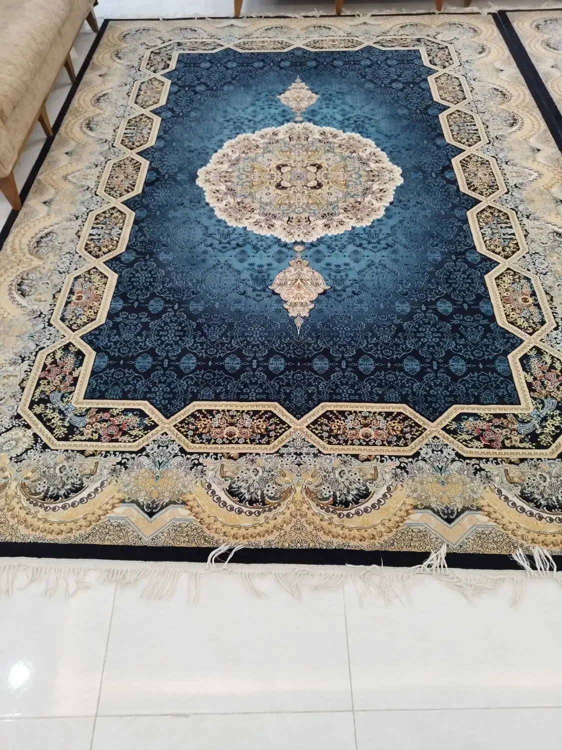 فرش سپهر کاشان|فرش|صدرا-فارس, فاز ۲|دیوار