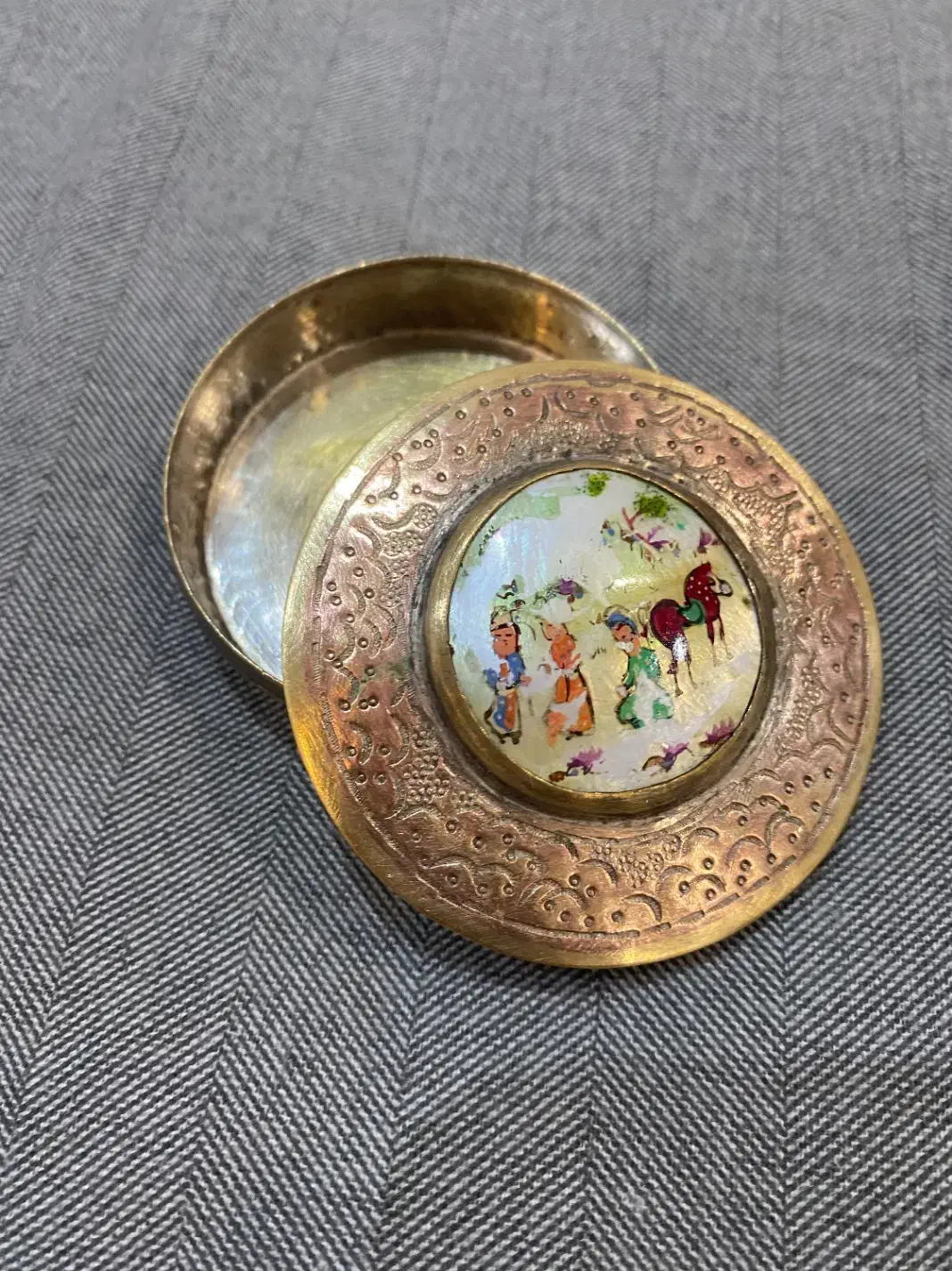 جای جواهر|کلکسیون اشیاء عتیقه|تهران, تجریش|دیوار