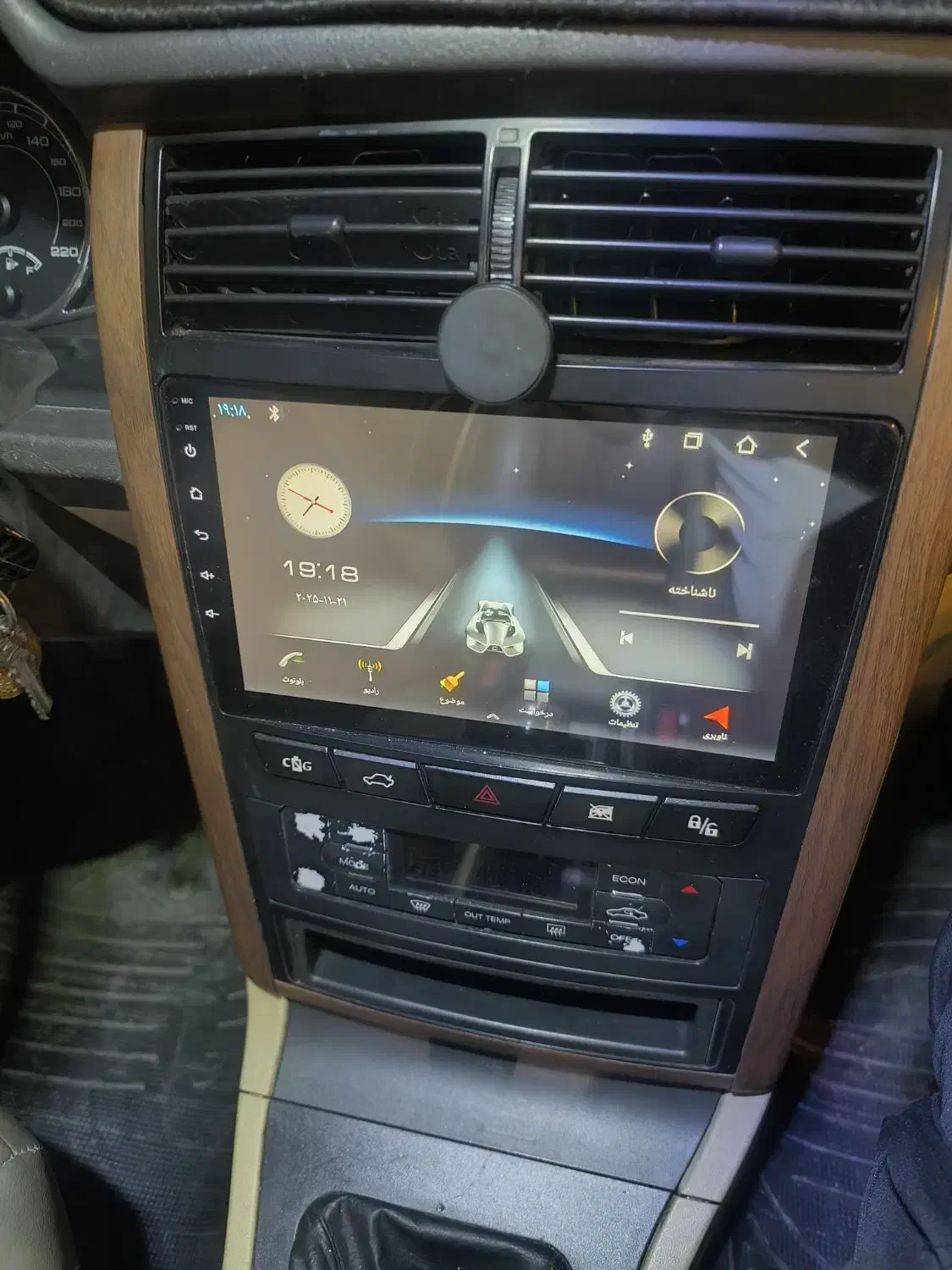 مانیتور دوربین دنده عقب|قطعات یدکی و لوازم جانبی|شیراز, شهرک بهار|دیوار