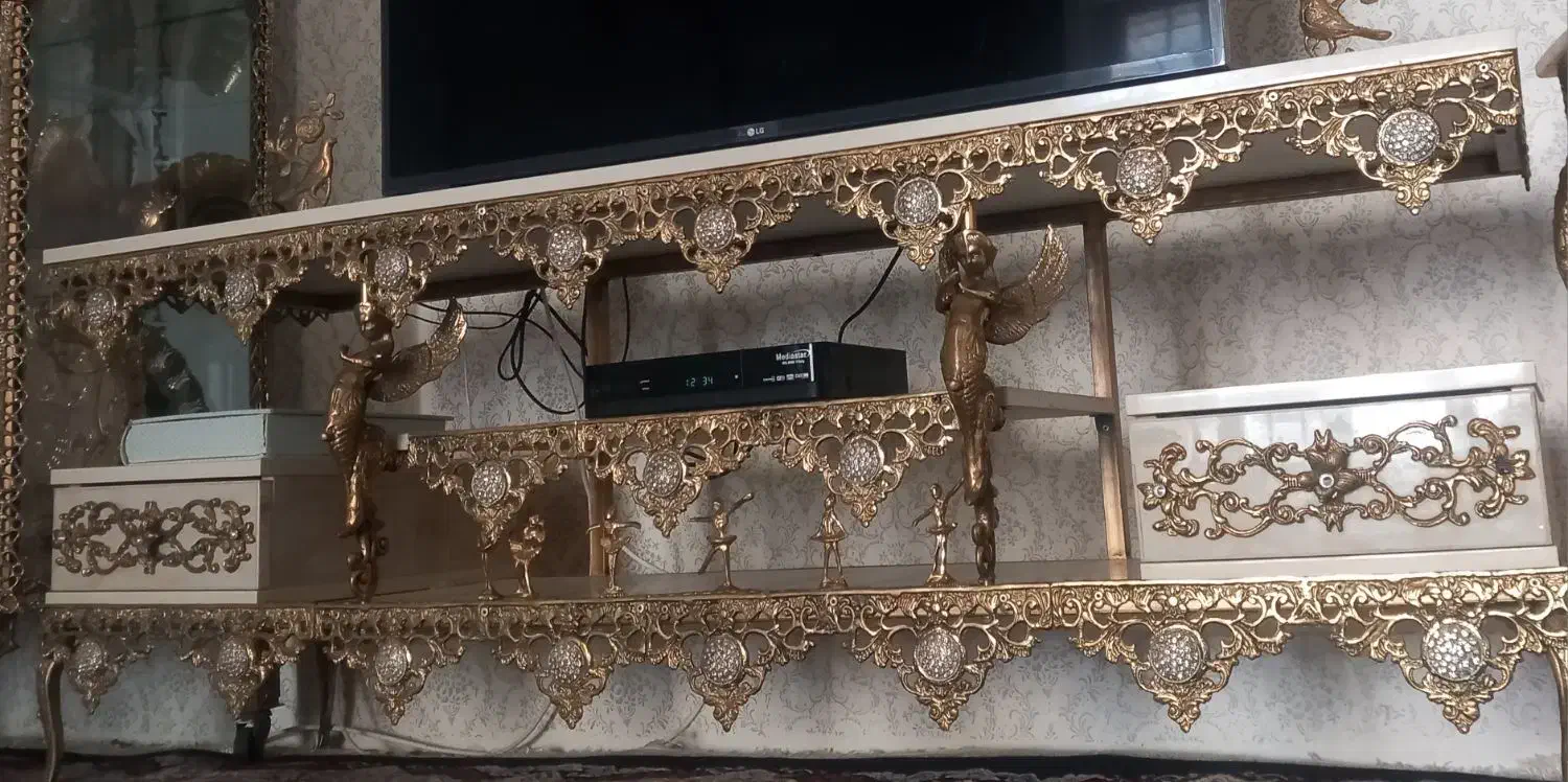 زیر تلویزنی برنز|بوفه، ویترین، کنسول|کرمانشاه, |دیوار