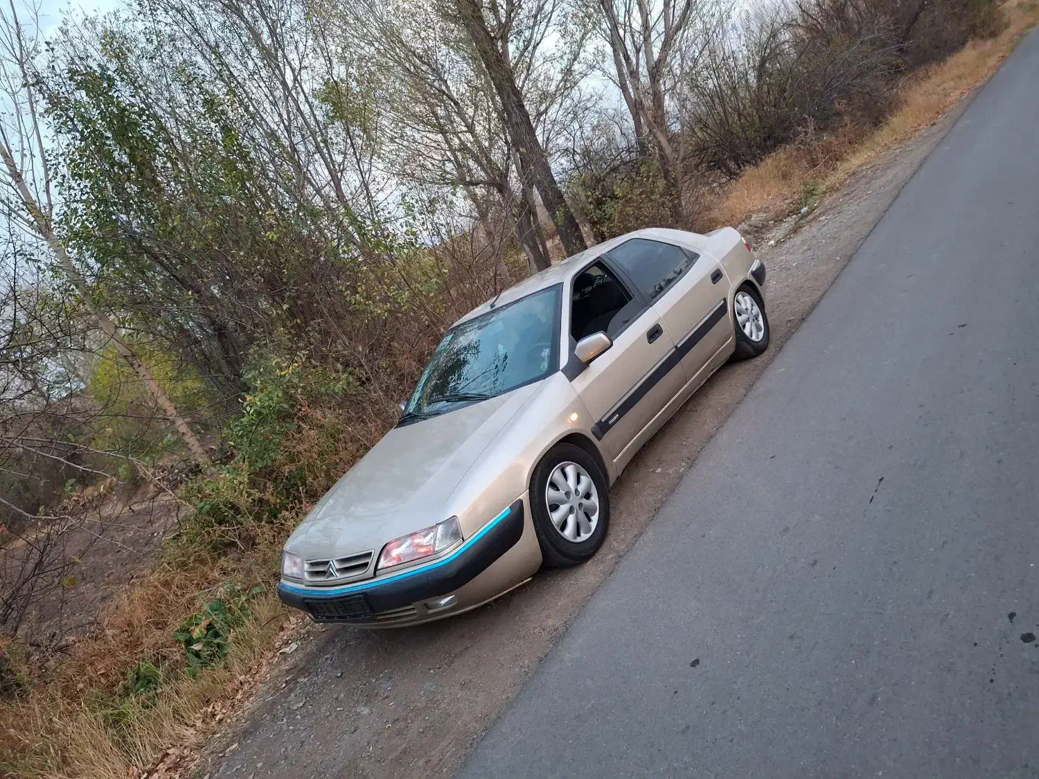 زانتیا ۸۵ خشک|خودرو سواری و وانت|سراب, |دیوار