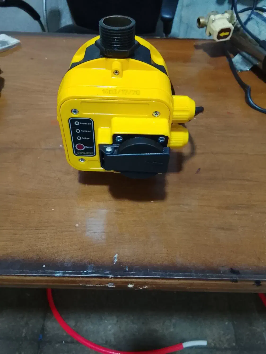 ست کنترول|مصالح و تجهیزات ساختمان|ری, شهادت|دیوار