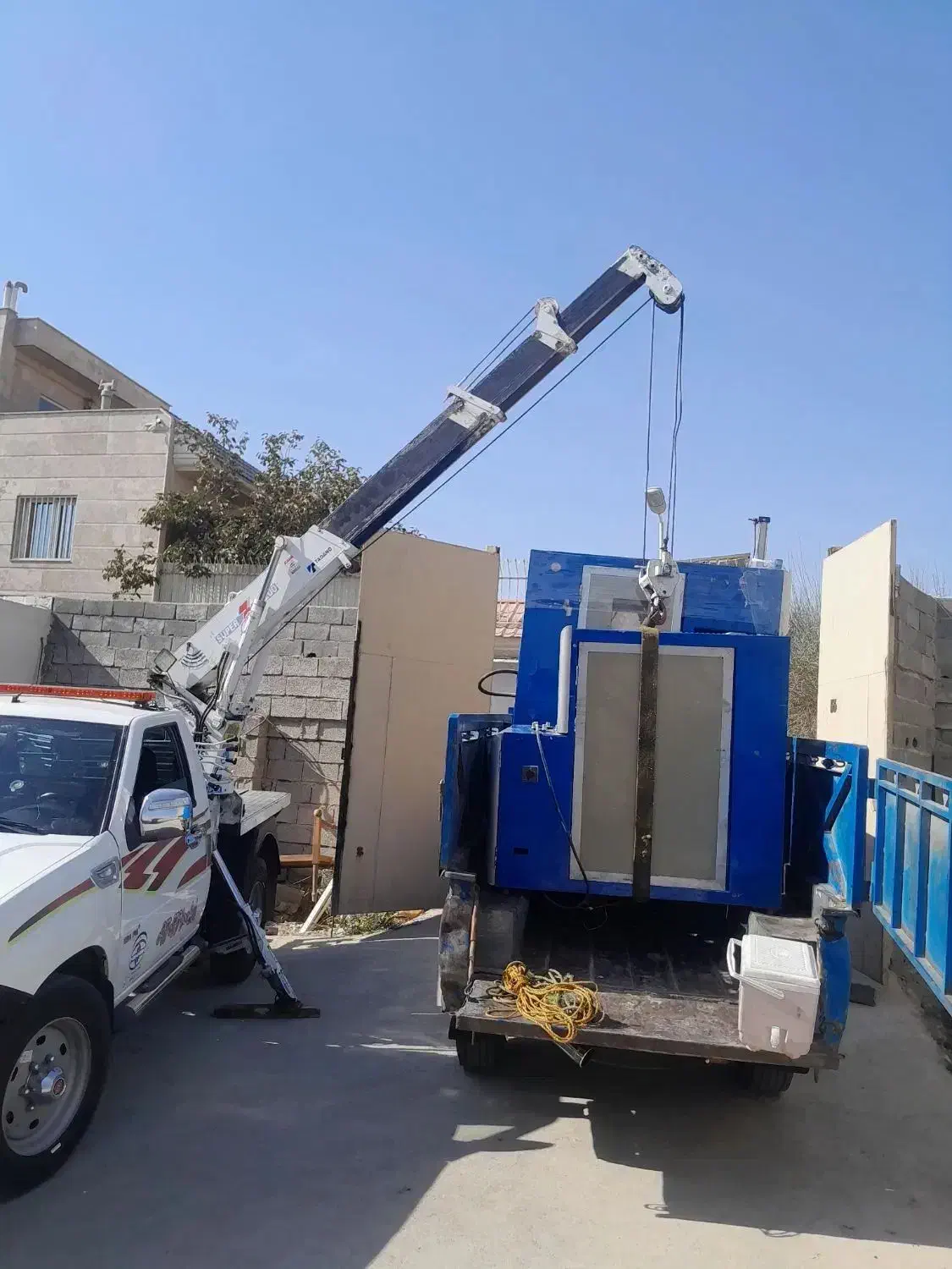 جرثقیل نیسان سبدبالابر خاور جرثقیل ارتفاع کوتاه|خدمات حمل و نقل|کرج, کمالشهر|دیوار