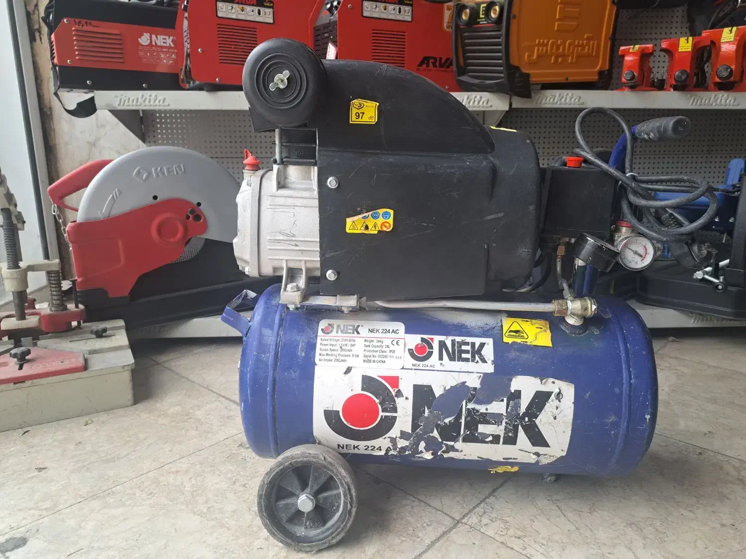 پمپ باد ۲۵ لیتر|ابزارآلات|مشهد, عبادی|دیوار