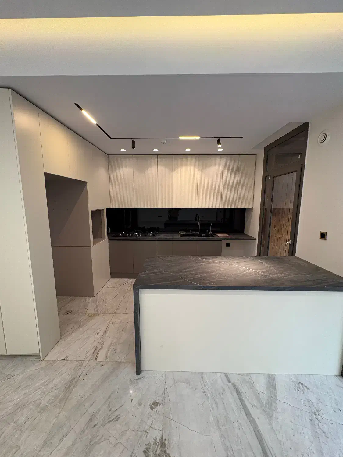 ۱۱۵ متر ۲ خواب کلید نخورده ژورنالی/ میدان ۵۰