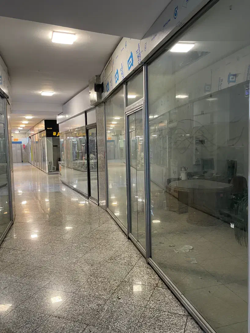 مغازه تجاری ۱۲ متری در پاساژ امیر|فروش مغازه و غرفه|تهران, نظامآباد|دیوار