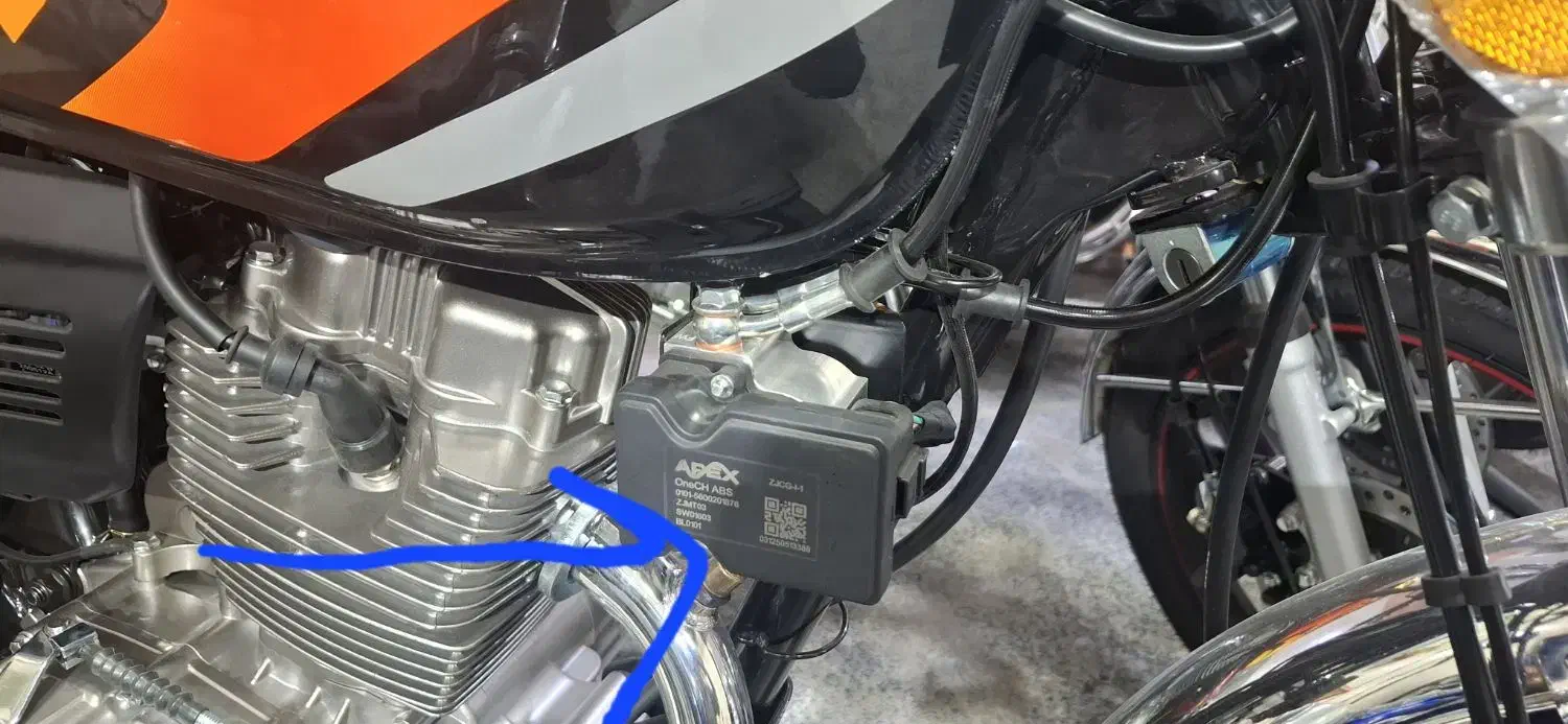 موتورسیکلت متین باسل ۲۰۰بالانسرترمزABSدار(ضدقفل)|موتورسیکلت|الیگودرز, |دیوار