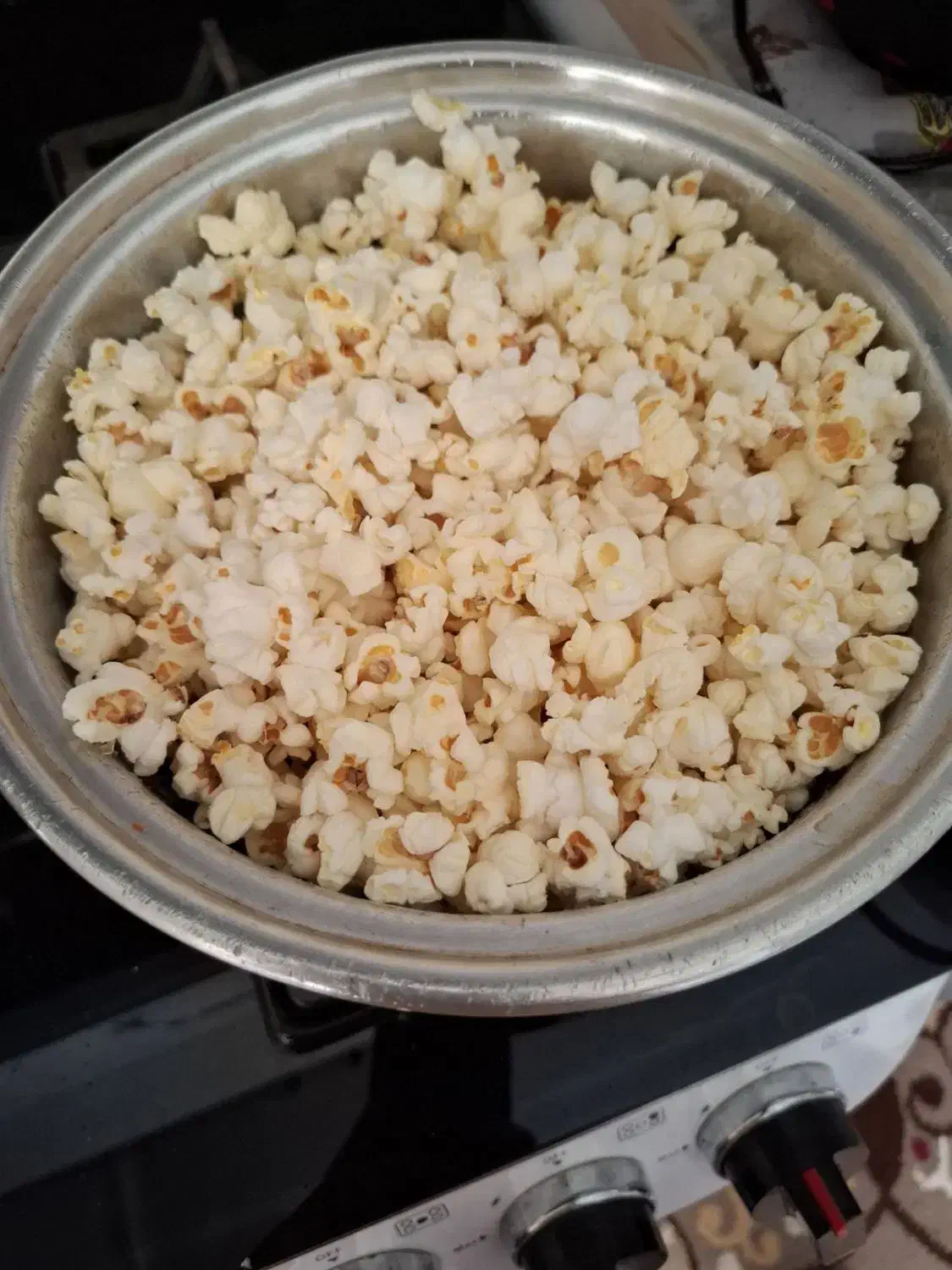 ذرت پفیلایی درجه ۱ به شرط میفروشم|خوردنی و آشامیدنی|تاکستان, |دیوار