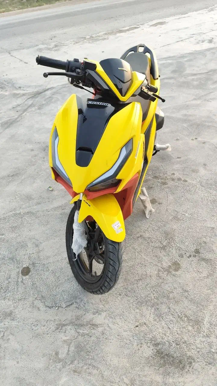 موتور کلیک 1402 زرد نیوفیس|موتورسیکلت|رامهرمز, |دیوار