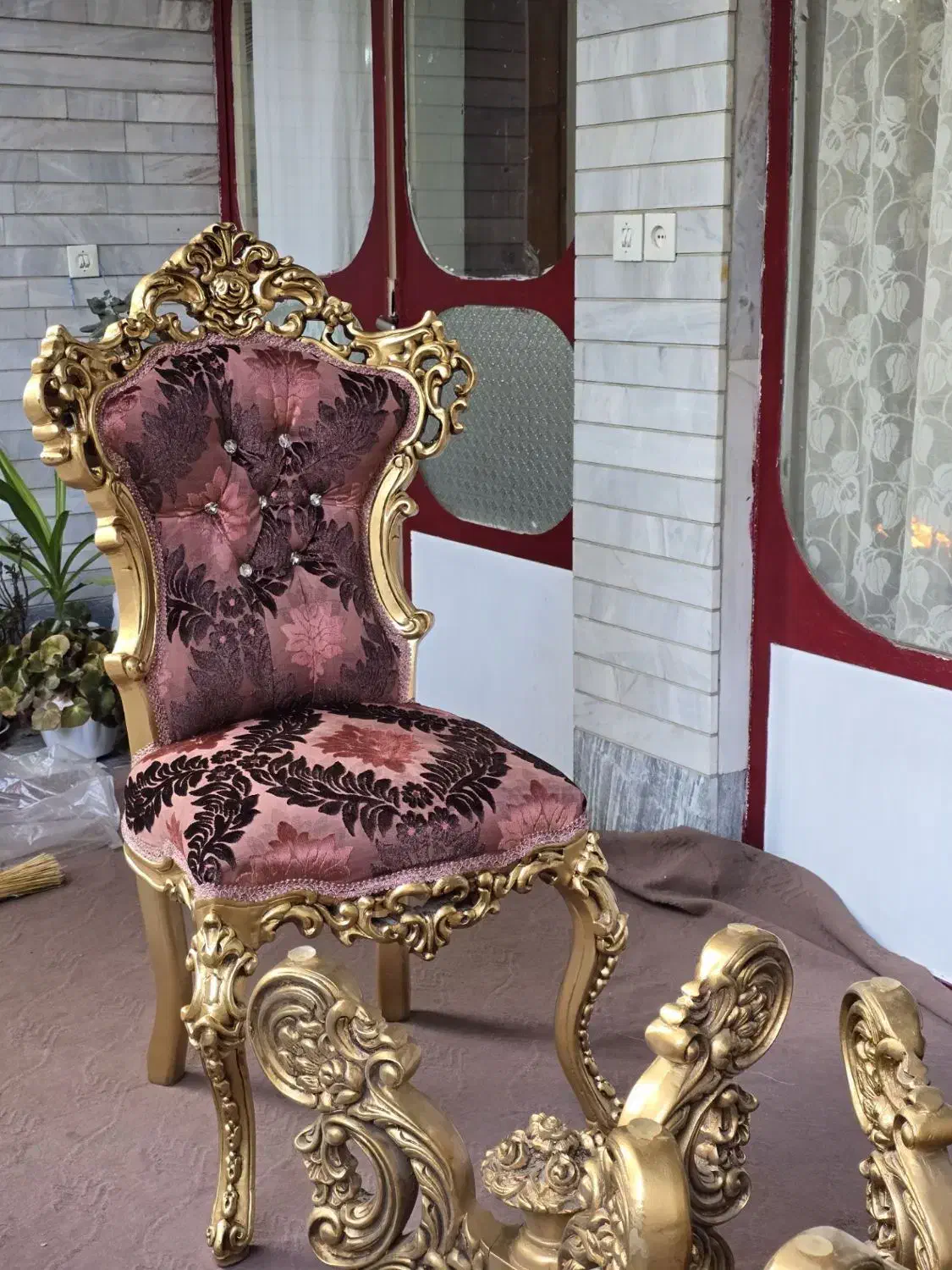 مبل سلطنتی|مبلمان خانگی و میز عسلی|همدان, |دیوار