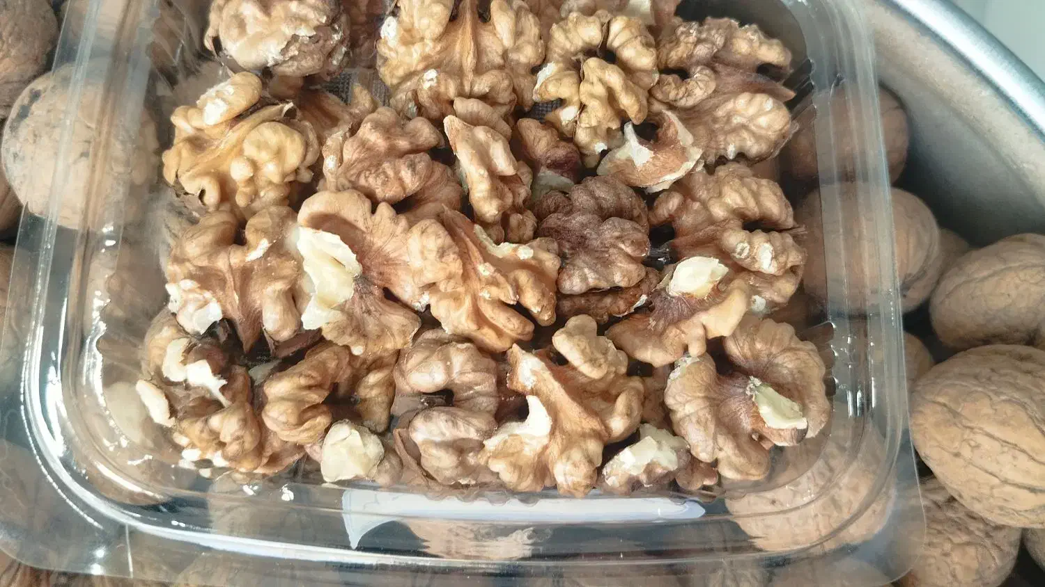 ارائه گردو و محصولات ترش شیرین|خوردنی و آشامیدنی|تهران, خاک سفید|دیوار