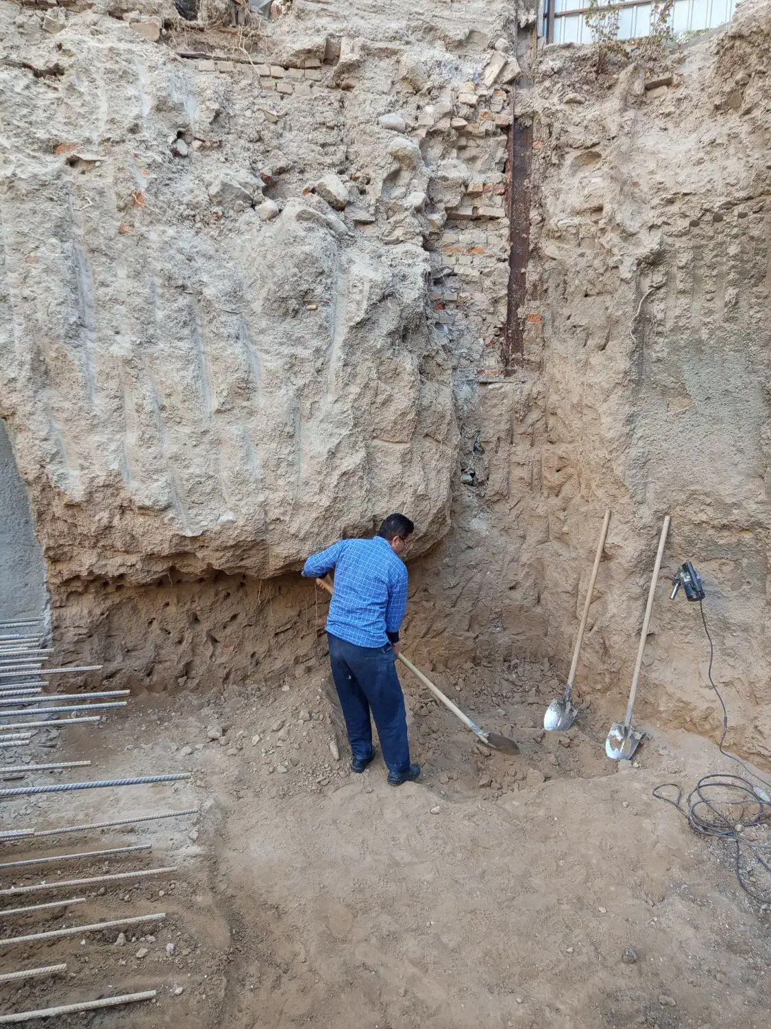 تخریبساختمان،کلیجزئی|خدمات پیشه و مهارت|تبریز, |دیوار