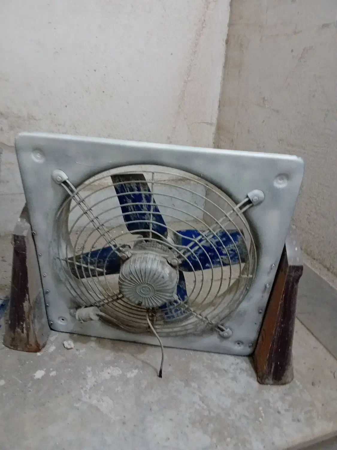 فن صنعتی|پنکه و تصفیهکنندهٔ هوا|مشهد, الهیه|دیوار