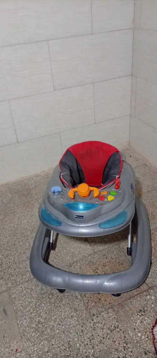 سرویس کالسکه و روروئک و نی نی لای لای|اسباب و اثاث بچه|قنوات, |دیوار