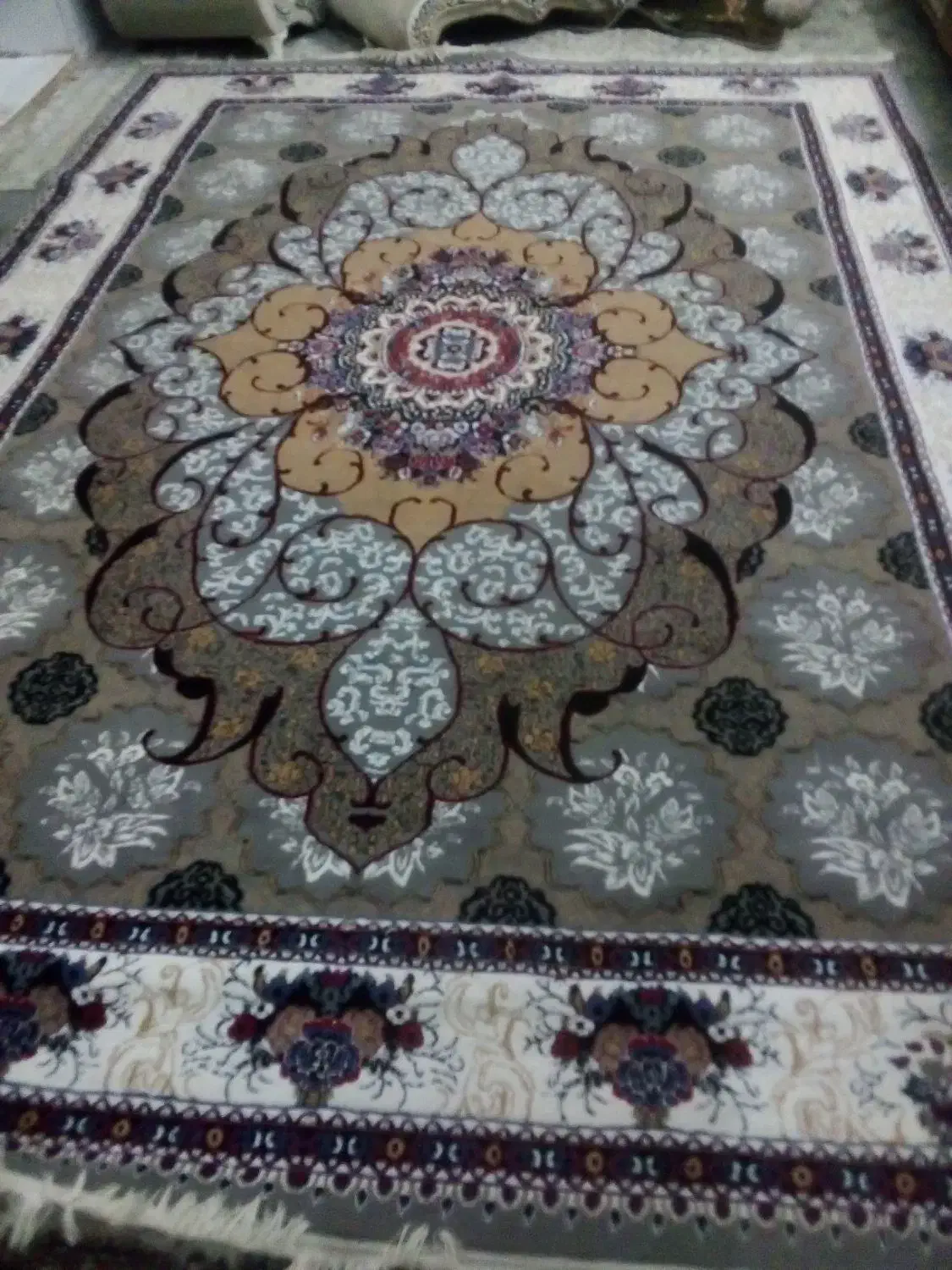 جراحی خونه|فرش|مشهد, کوشش|دیوار