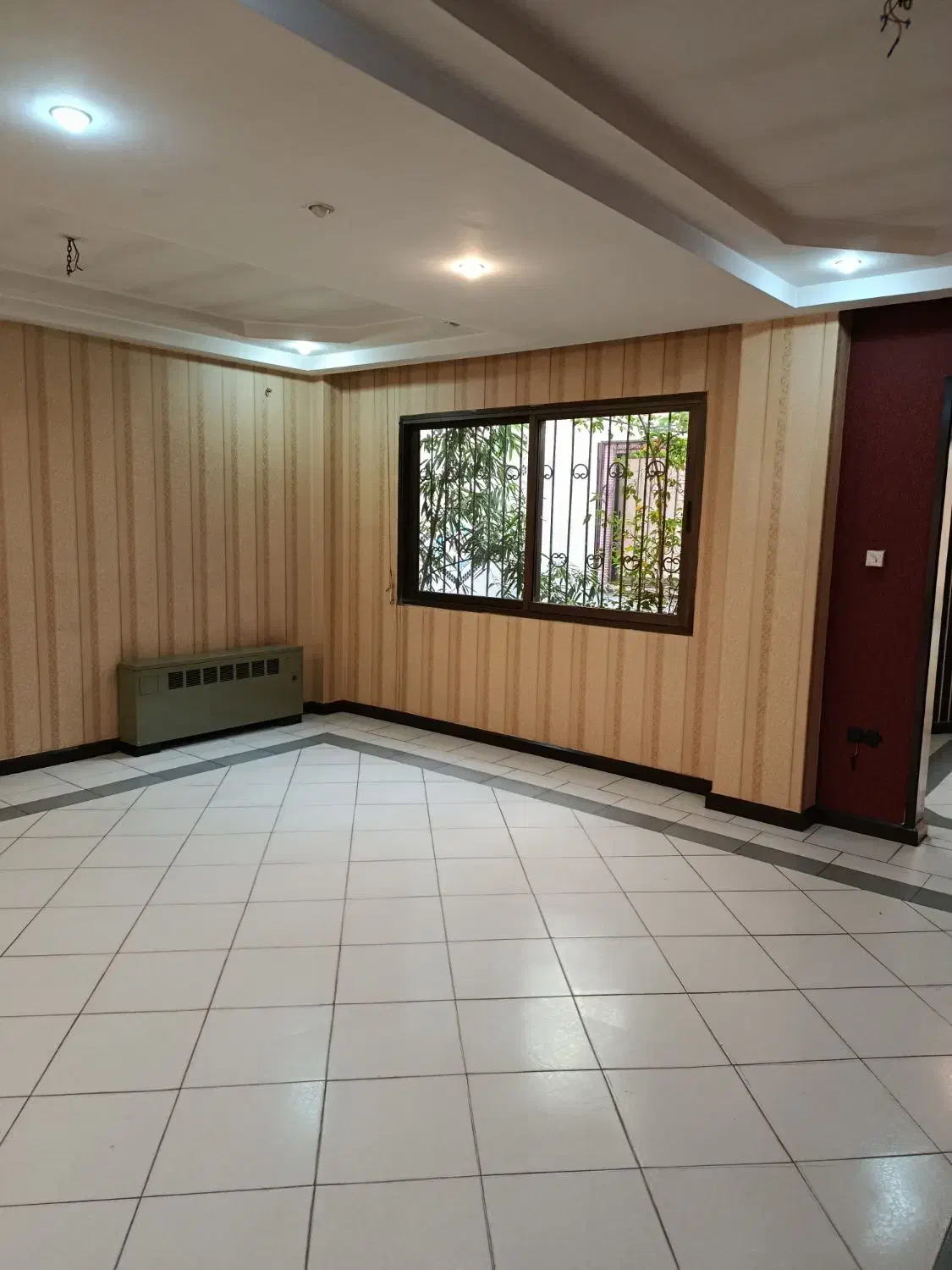 محمودیه ۲۸۰ متر/تک واحدی/۳ تراس چیدمانی