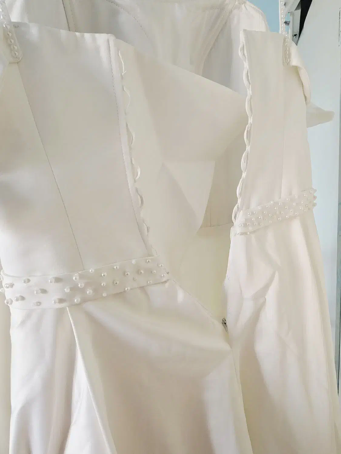 لباس عقد یا عروسی|لباس|پرند, فاز ۲|دیوار