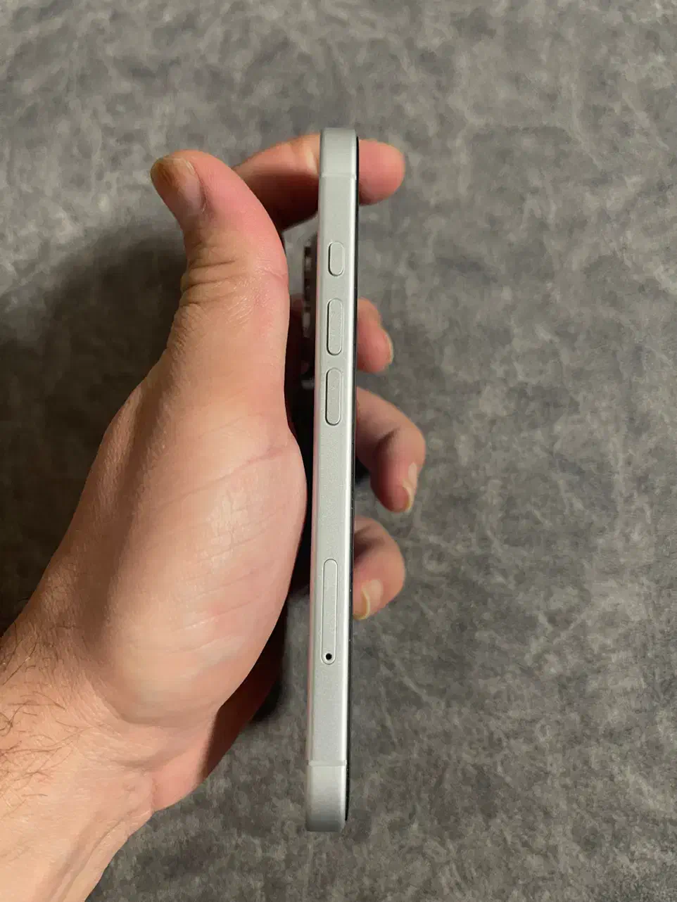 ایفون ۱۶ نرمال apple 16|موبایل|کرج, فاز ۳ گوهردشت|دیوار