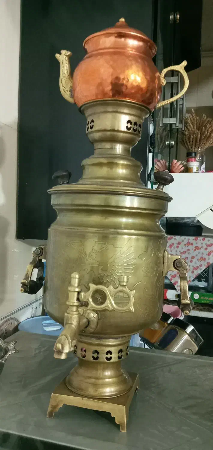 سماور بکر زغالی قدمت 45|کلکسیون اشیاء عتیقه|بیرجند, |دیوار