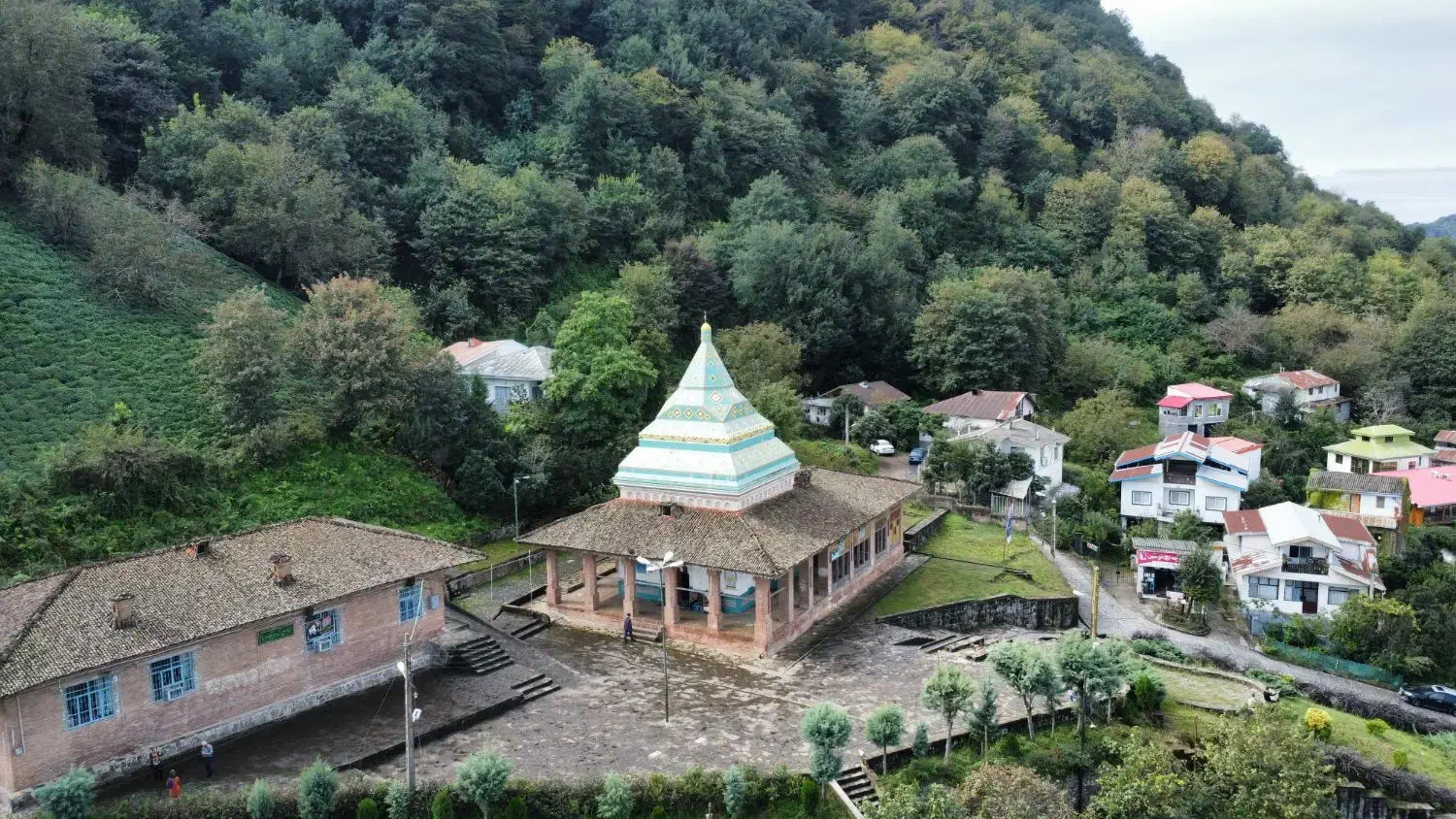 هلیشات برای مراسم و کسب و کار|خدمات پذیرایی، مراسم|لاهیجان, شیشه گران|دیوار