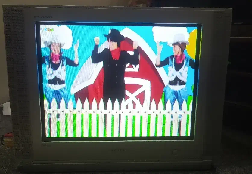 تلویزیون 21اینچ سامسونگ|تلویزیون و پروژکتور|همدان, |دیوار