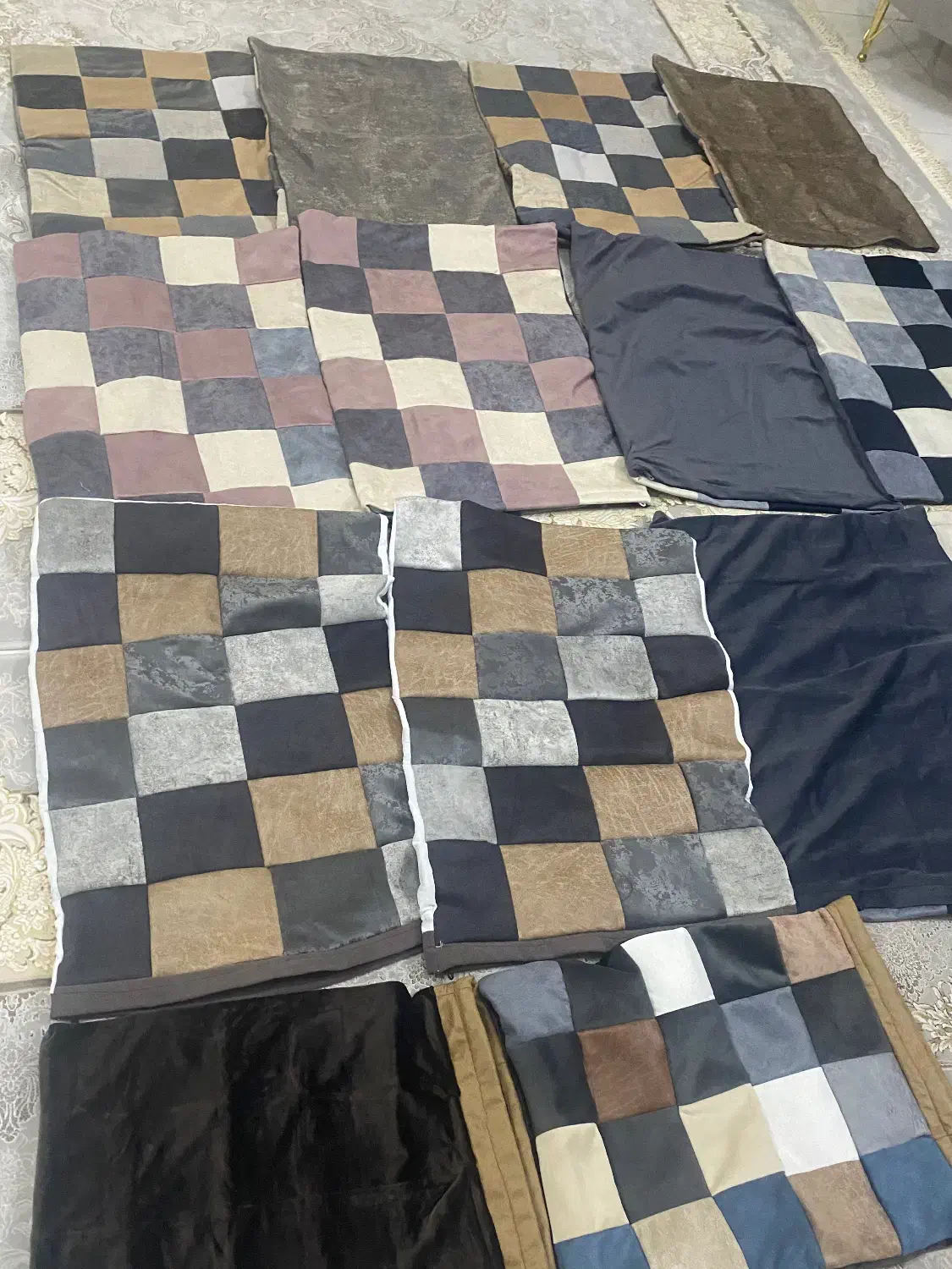 روبالشتی|رختخواب، بالش، پتو|مشهد, خواجه ربیع|دیوار